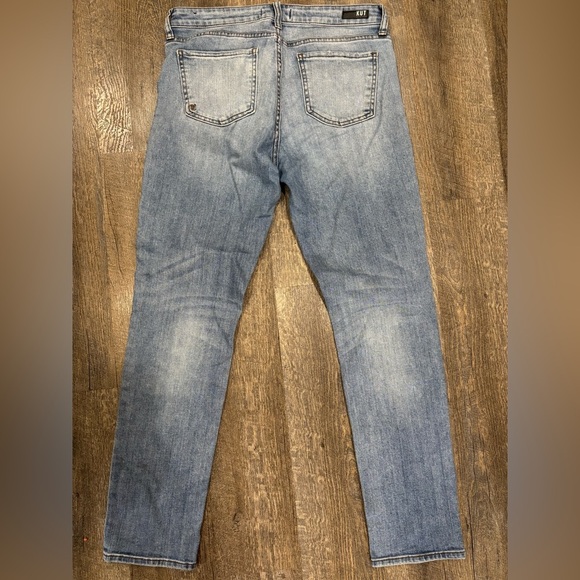 Kut from the Kloth Light Blue straight leg Jeans - Picture 3 of 3